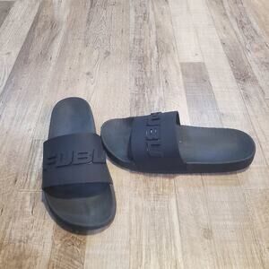 Fubu size 7 men's slides